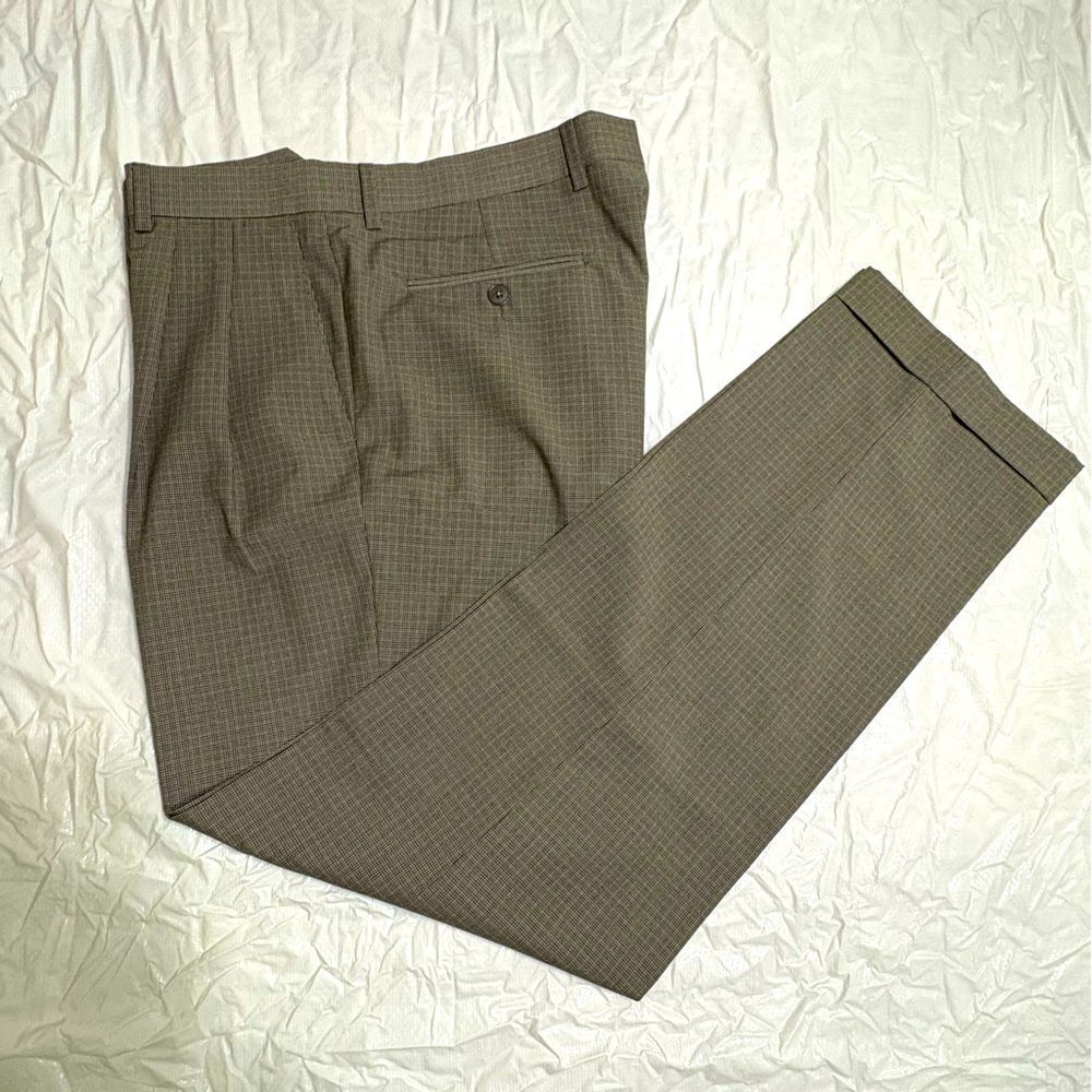 Ralph Lauren Men's Brown Checkered Pleated Waist Pants Size  34” x 32”
